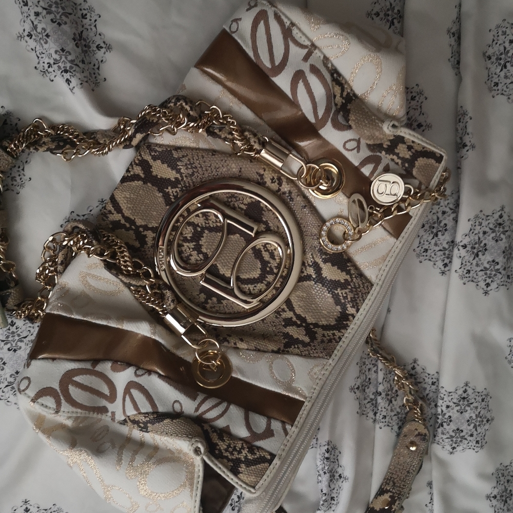 Bebe handbag